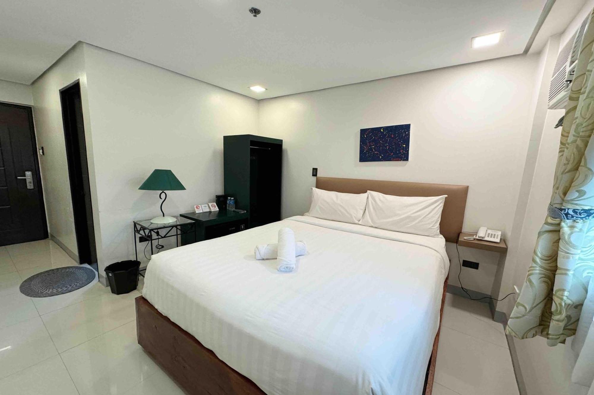 Belltower Csheli Suites Bantay - Віган Екстер'єр фото