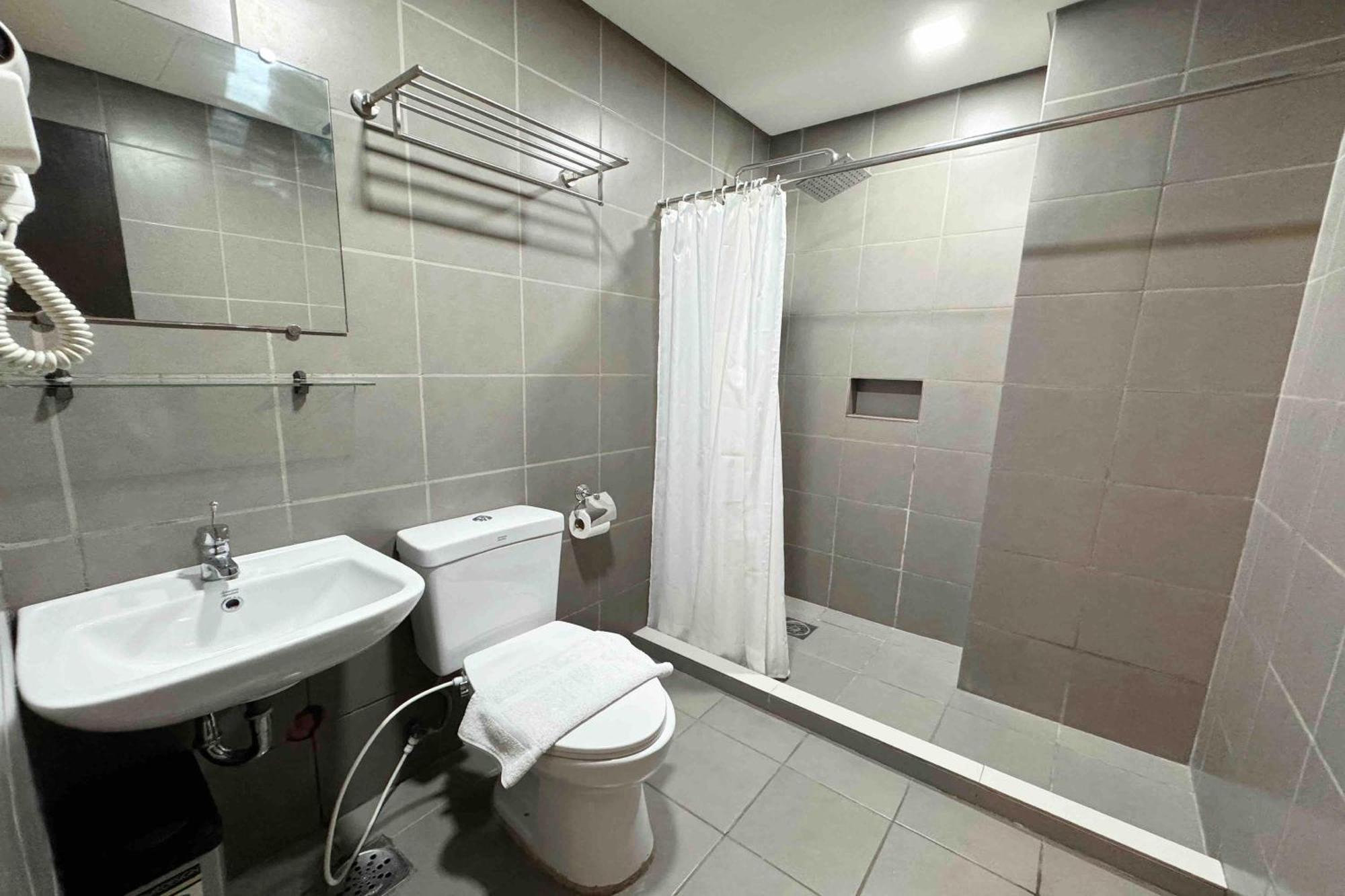 Belltower Csheli Suites Bantay - Віган Екстер'єр фото