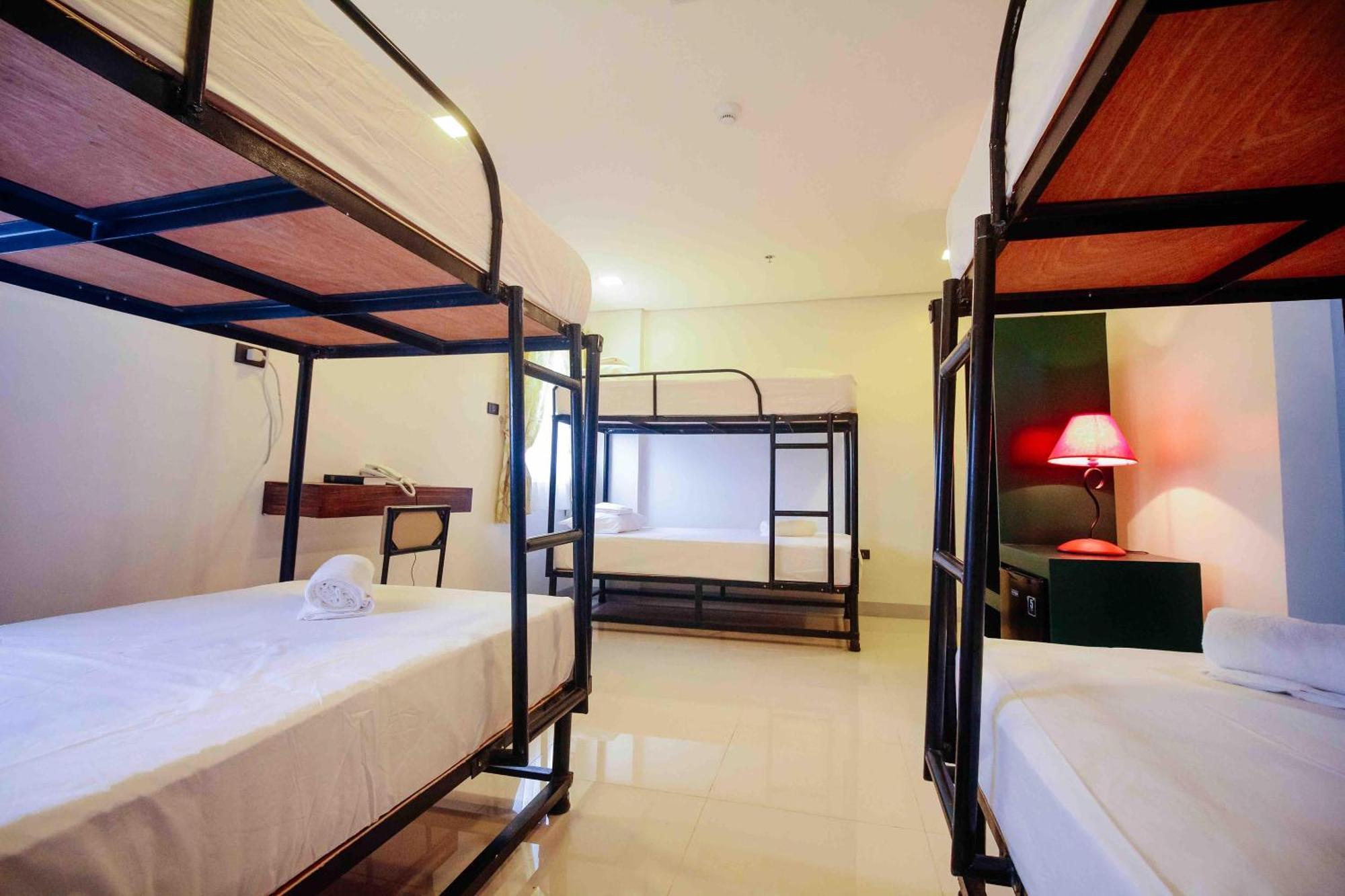Belltower Csheli Suites Bantay - Віган Екстер'єр фото